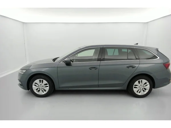 SKODA Octavia Combi (2021) — foto 32 van 36