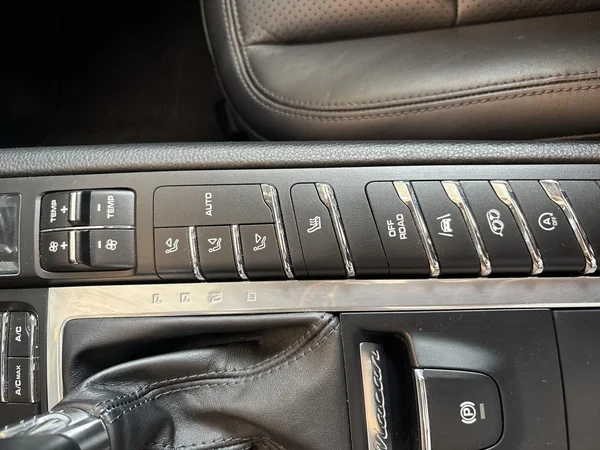 Porsche Macan (2019) — foto 16 van 26