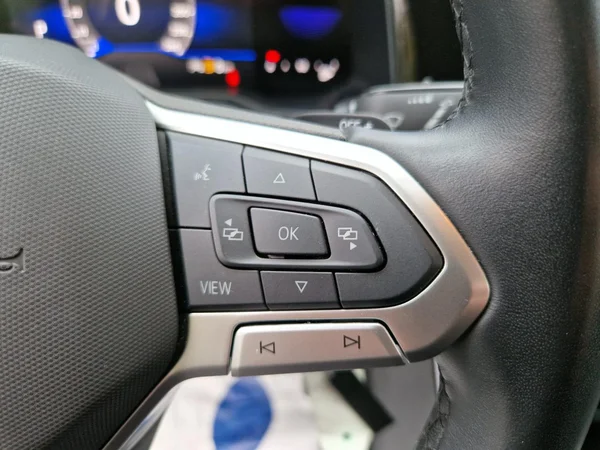 VOLKSWAGEN Polo (2023) — foto 17 van 26