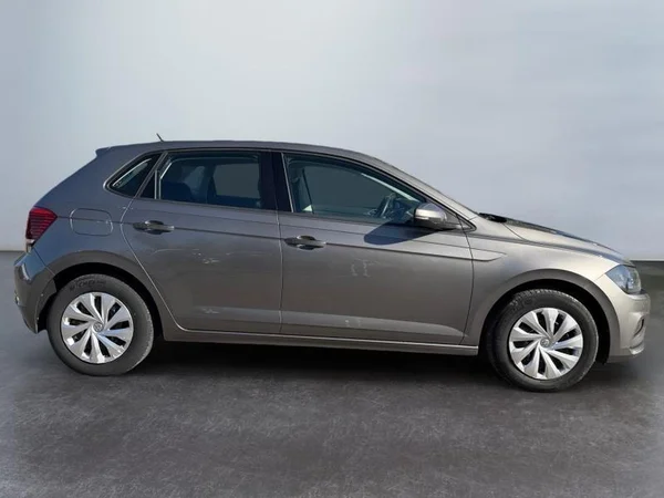 VOLKSWAGEN Polo Dsl (2018) — foto 29 van 31