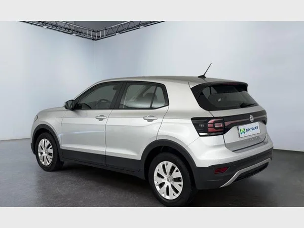 Volkswagen T-Cross (2020) — foto 12 van 15