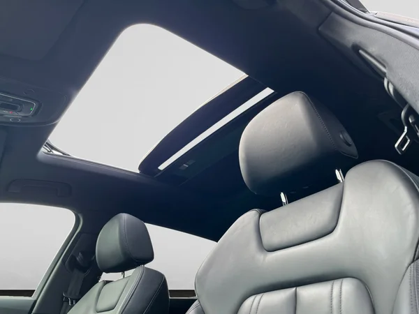 AUDI e-tron (2019) — foto 10 van 24