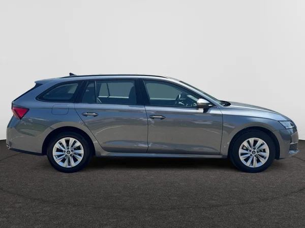 SKODA Octavia Combi (2025) — foto 17 van 21