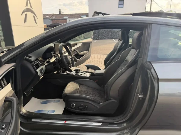Audi A5 (2021) — foto 27 van 29