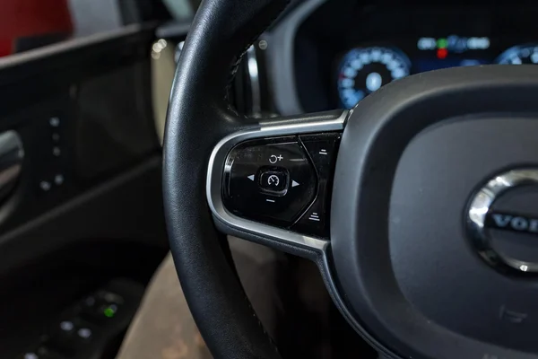 Volvo XC60 (2019) — foto 24 van 44