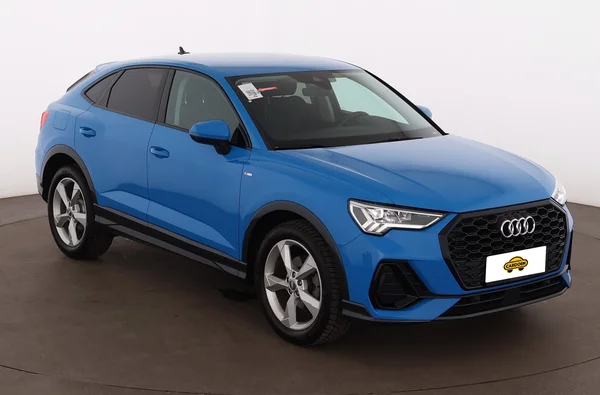 Audi Q3 Sportback (2020) — foto 25 van 26