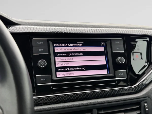 VOLKSWAGEN Taigo (2024) — foto 5 van 18