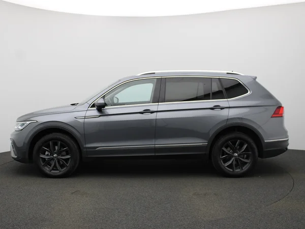 VOLKSWAGEN Tiguan Allspace (2024) — foto 16 van 19