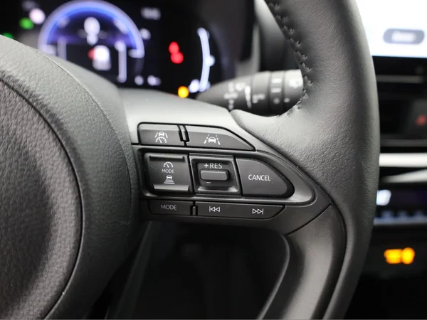 TOYOTA Yaris Cross (2026) — foto 7 van 19