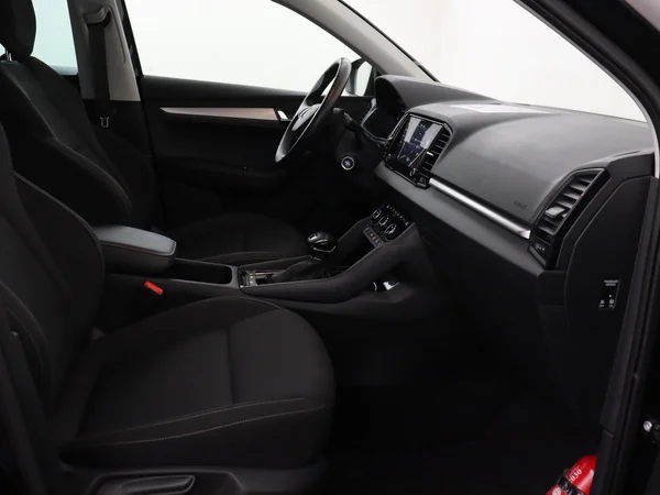 SKODA Karoq (2024) — foto 11 van 17