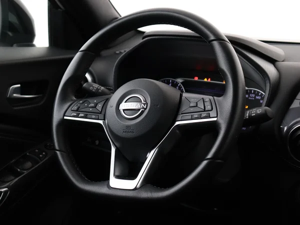 NISSAN Juke (2024) — foto 14 van 27