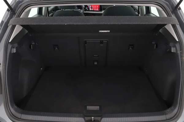 Volkswagen Golf (2021) — foto 8 van 16