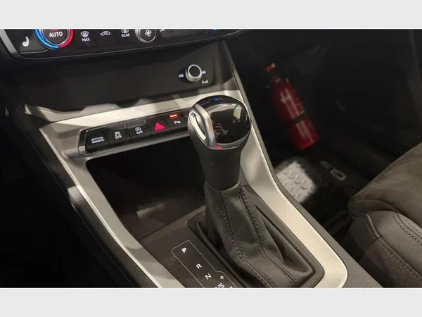Audi Q3 (2021) — foto 3 van 27