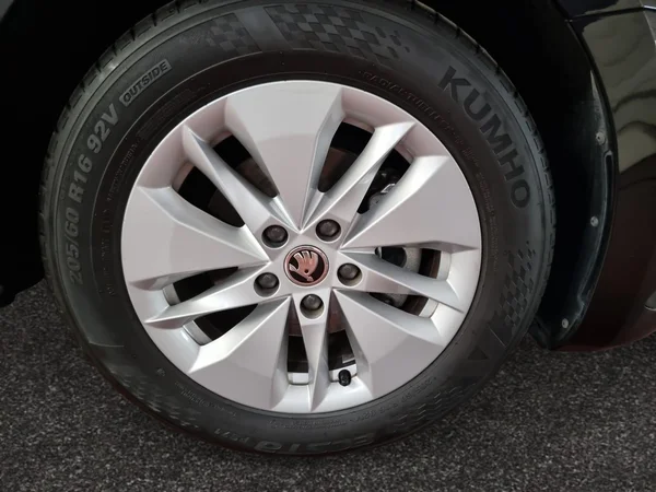 SKODA Octavia Combi Dsl (2024) — foto 16 van 23