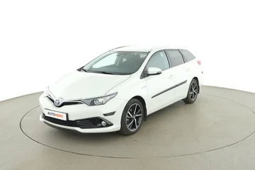 Toyota Auris d6a2b360-8d96-41d0-99b3-f735cae401b5