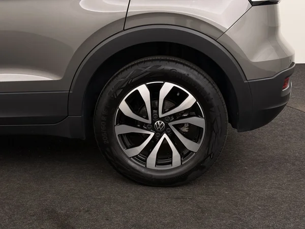 VOLKSWAGEN T-Cross (2021) — foto 7 van 26