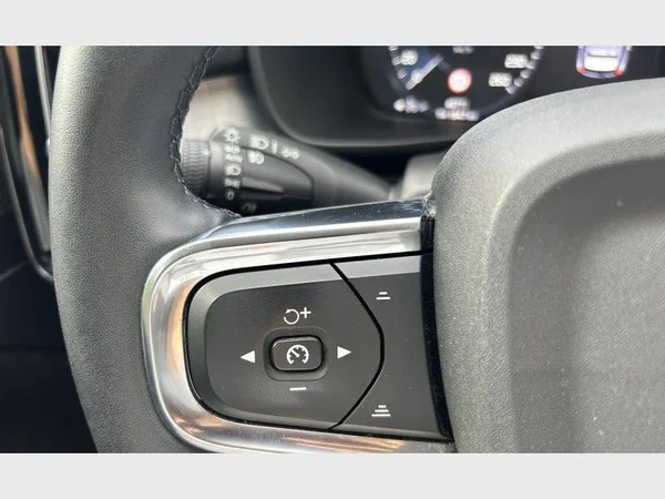 VOLVO XC40 (2022) — foto 19 van 28