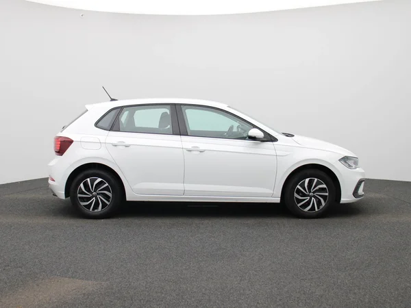Volkswagen Polo (2023) — foto 36 van 38