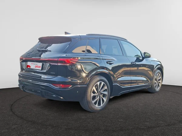 AUDI Q6 e-tron (2026) — foto 6 van 24