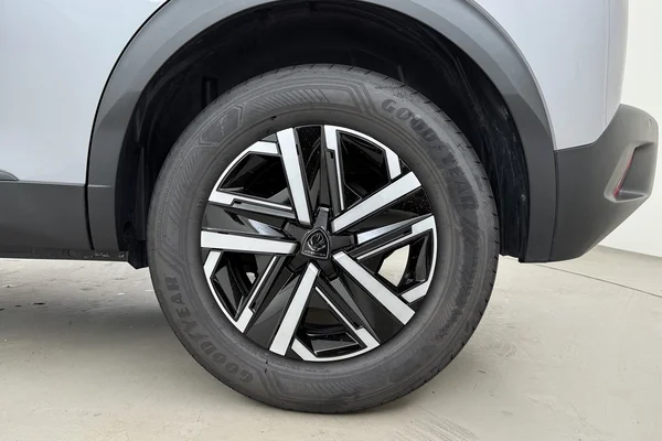 Peugeot 2008 (2025) — foto 15 van 18