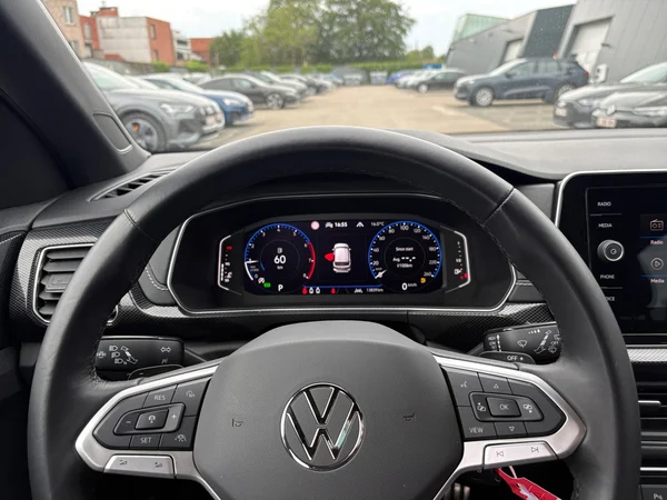 VOLKSWAGEN T-Cross (2025) — foto 7 van 24