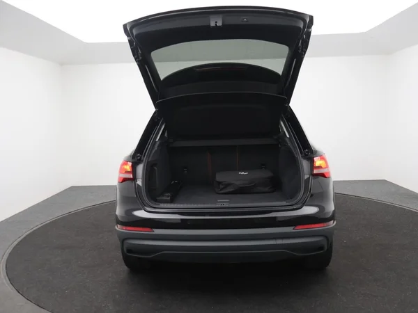 AUDI Q3 PHEV (2021) — foto 19 van 29
