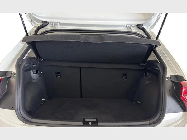 Volkswagen Polo (2023) — foto 7 van 28