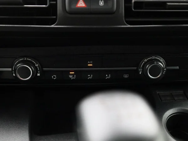 Opel Combo Life (2023) — foto 9 van 35