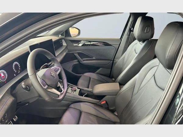 VOLKSWAGEN Tayron eHybrid (2026) — foto 13 van 15