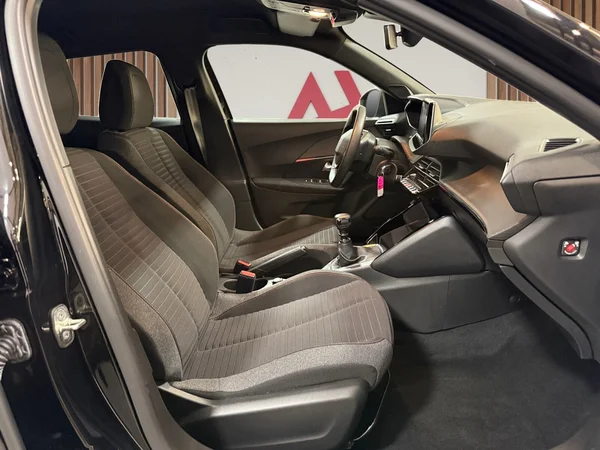Peugeot 2008 (2023) — foto 21 van 29