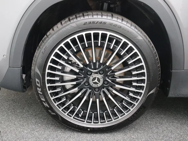 Mercedes-Benz EQB (2025) — foto 25 van 27