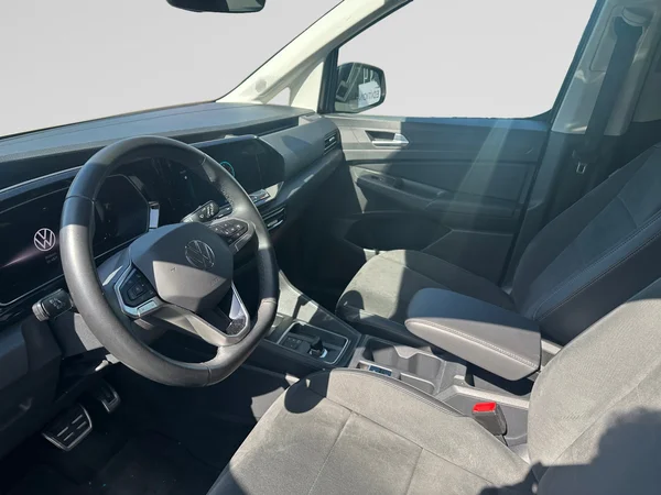 VOLKSWAGEN Caddy Maxi eHybrid (2025) — foto 2 van 16