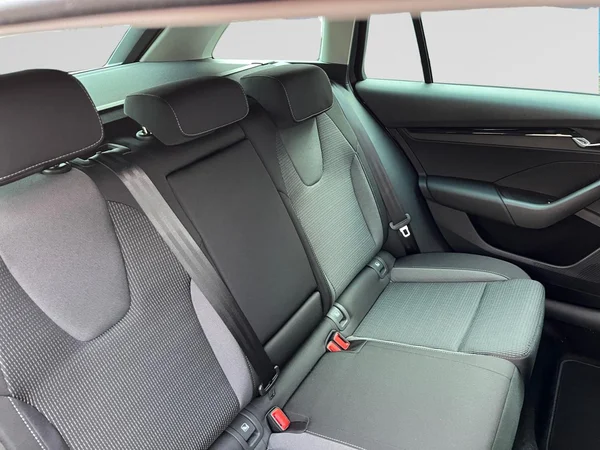 SKODA Octavia Combi (2024) — foto 4 van 20