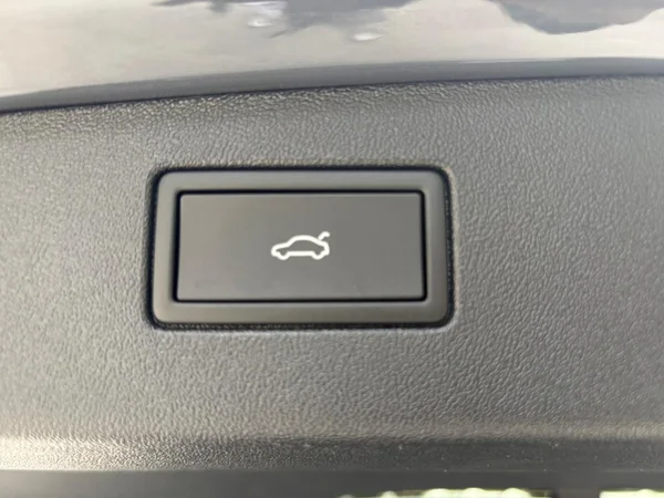 VOLKSWAGEN Tiguan (2026) — foto 13 van 24