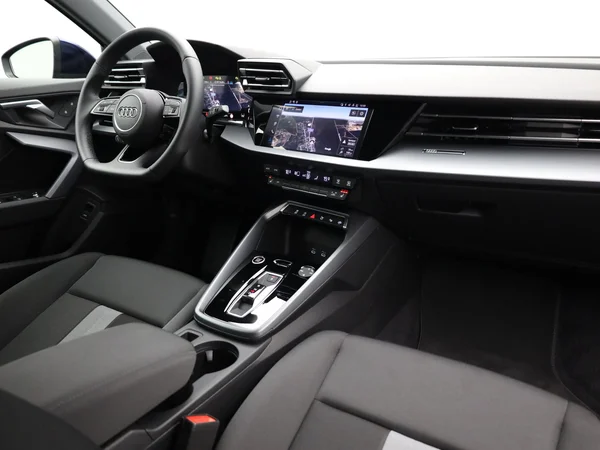 AUDI A3 Sportback (2024) — foto 17 van 23