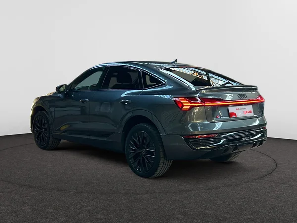 AUDI Q8 e-tron Sportback (2025) — foto 10 van 20