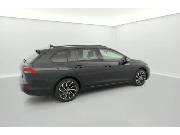 VOLKSWAGEN Golf Variant VIII (2021) — foto 24 van 36