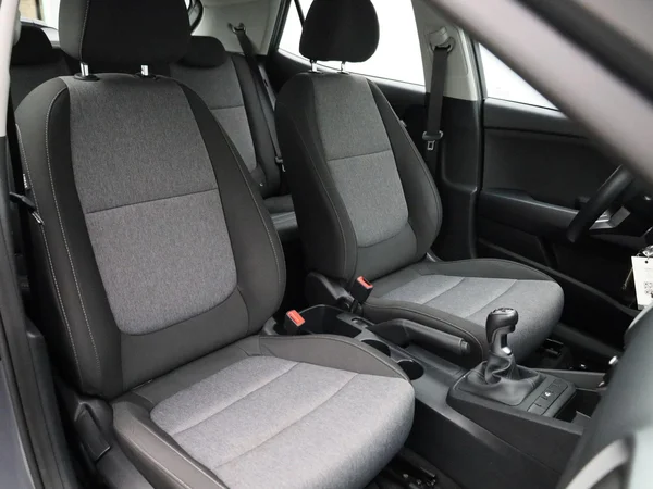 Kia Stonic (2023) — foto 27 van 35