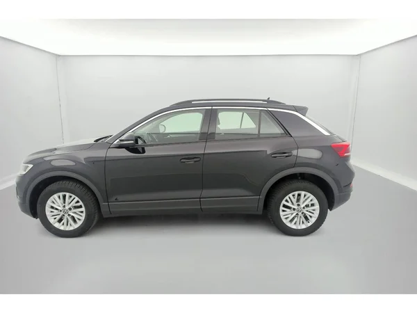 VOLKSWAGEN T-Roc (2024) — foto 31 van 36