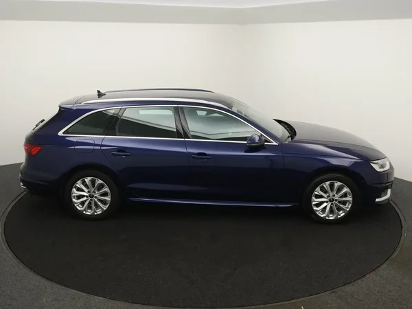 Audi A4 (2022) — foto 30 van 31