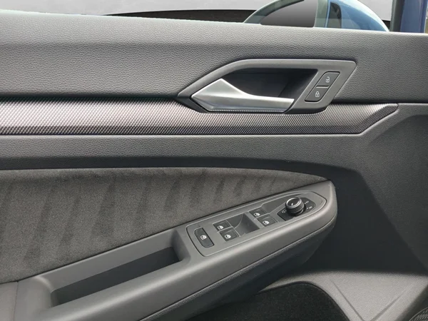 VOLKSWAGEN Golf VIII (2026) — foto 5 van 14