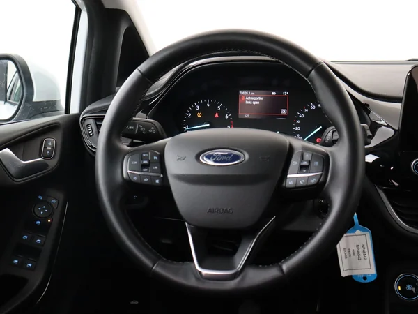 FORD Fiesta (2022) — foto 13 van 28
