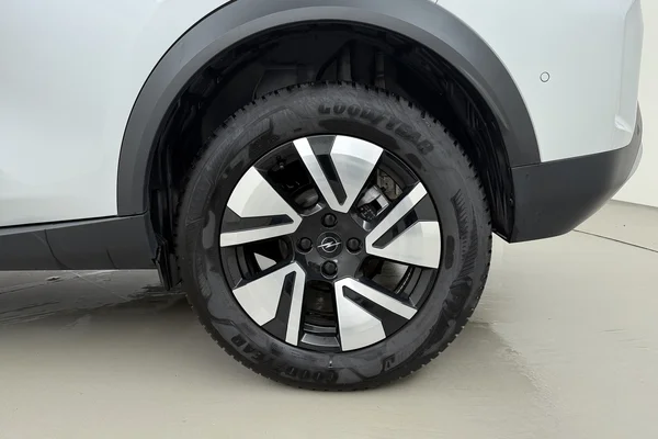 Opel Frontera (2025) — foto 15 van 18