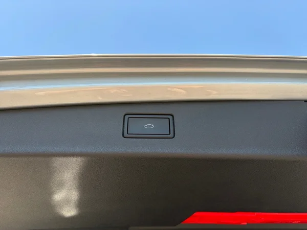 VOLKSWAGEN Tiguan (2024) — foto 5 van 14