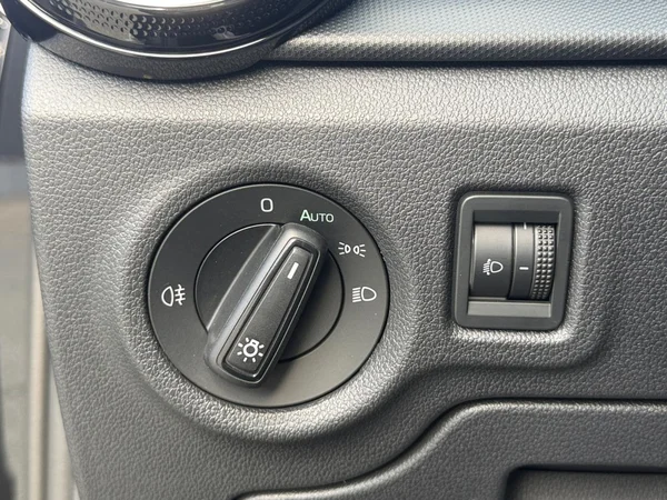 SKODA Fabia (2024) — foto 2 van 19