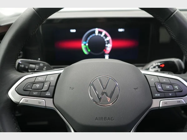 VOLKSWAGEN Tiguan eHybrid (PHEV) (2025) — foto 20 van 30