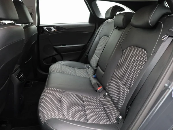 Kia cee'd (2024) — foto 17 van 19