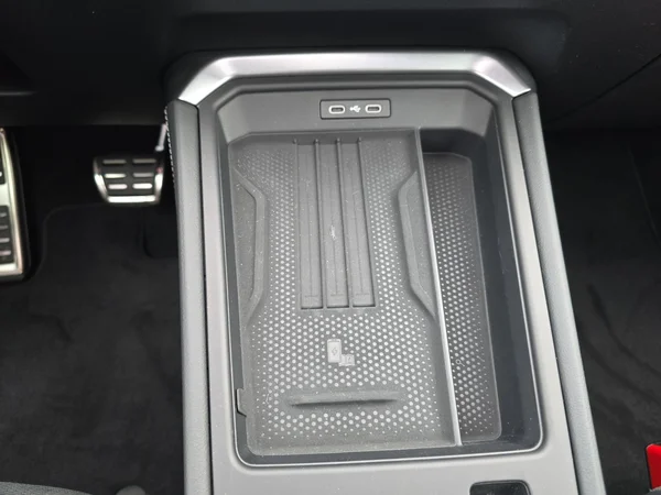 VOLKSWAGEN T-Roc (2026) — foto 21 van 24
