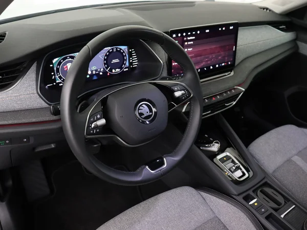 SKODA Octavia Combi (2024) — foto 18 van 19