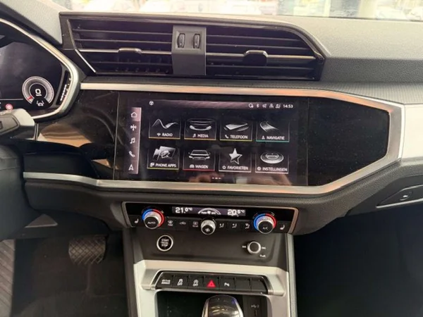 Audi Q3 (2022) — foto 8 van 20
